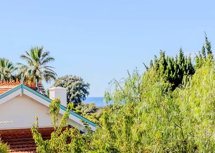 Bright A-c With Sea View - Antibes *